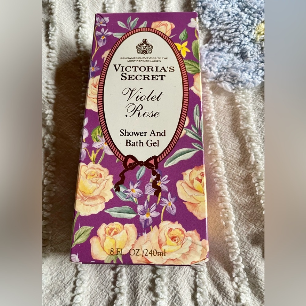 VTG Victoria’s Secret Violet Rose Bath & Shower Gel 8oz NEW in box